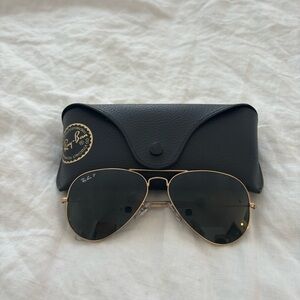 Ray Ban ‘Aviator Classic’ sunglasses